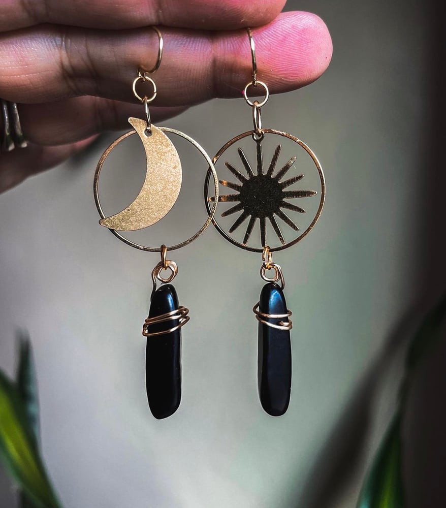 Image of Black tourmaline moon and sun 