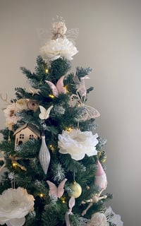 Image 9 of White Hanging Peony (with pearls) 