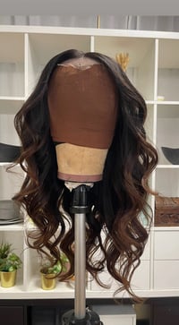 Image 1 of PRECOMMANDE  Leger Balayage choco miel  18'
