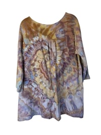 Image 8 of M Cotton Forager Top in Earthy Spiral Ice Dye