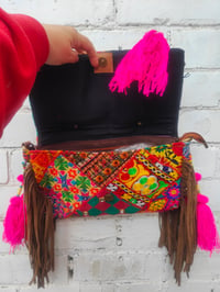 Image 5 of City leather plain strap bag vintage afghan fabric multi