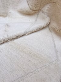 Image 4 of Tapis 352