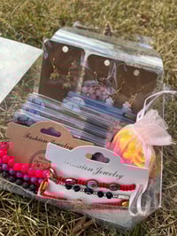 Image 3 of Bundle Box 