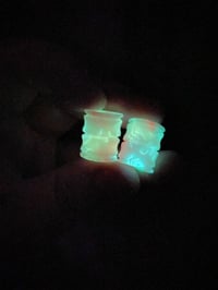 Image 3 of Tester glow shreds  large 