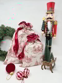 Image 1 of Le Pochon-Cadeau doublé coton toile de Jouy bordeaux