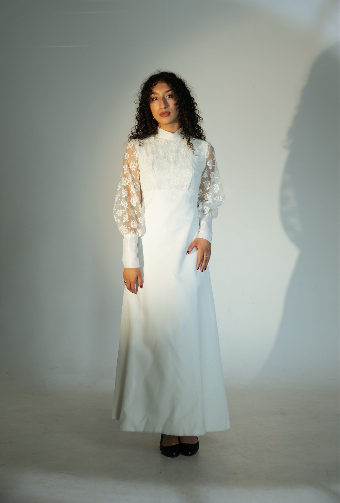 【美品】VELLAヴェラシルバーラインジャケット38ホワイトパフスリーブ高級春 1970s Lace Bridal Set | Estelle Amore