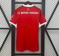 Image 2 of Bayern 25/26 Home