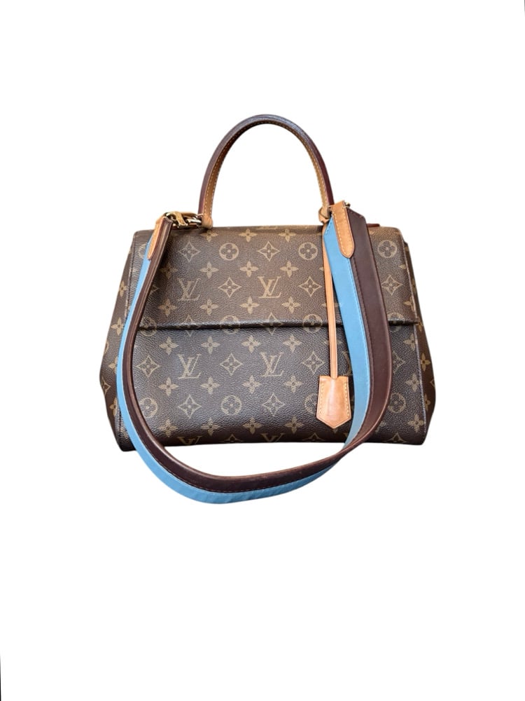 Image of Louis Vuitton Monogram Cluny MM Handbag 1160-64