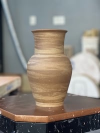 Image 3 of Vase 01