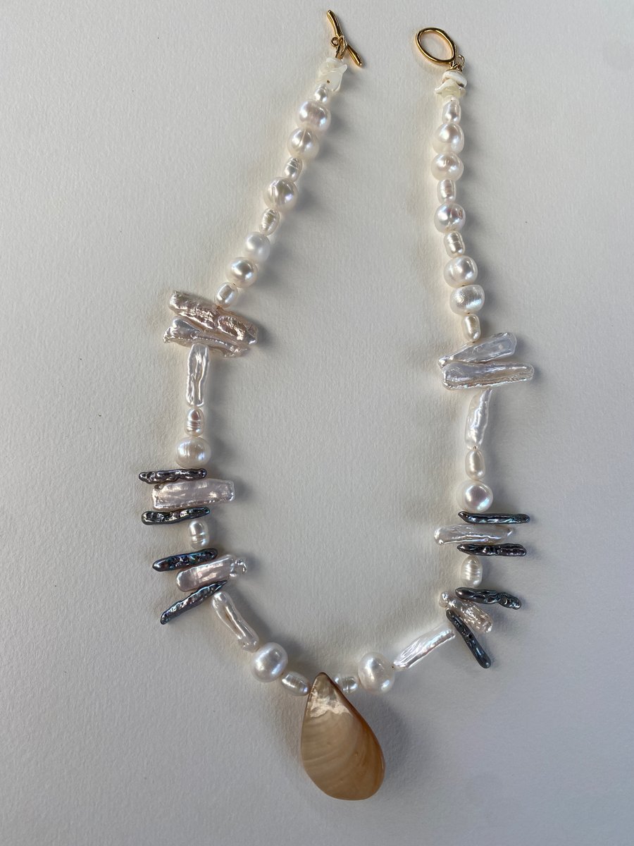 Stick Pearl Strand Necklace