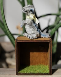 Image 2 of Pipe cleaner velociraptor with wooden modular display