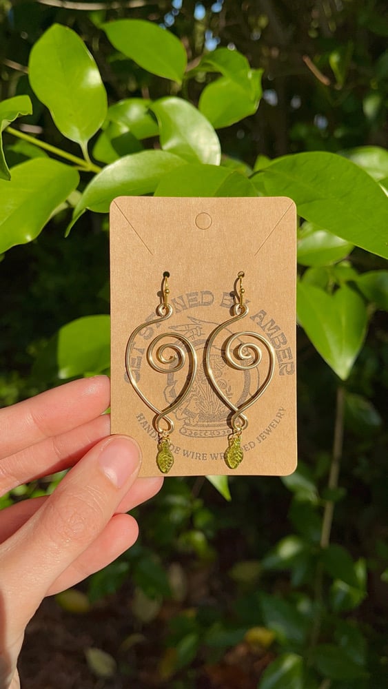 Image of Leaf drop swirl earrings 