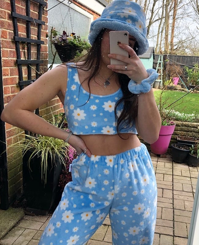 soft daisy fleece top 