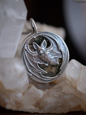 Image of NYX { MOSS AGATE }