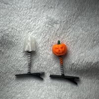 Spooky clips