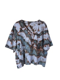 Image 6 of 3XL Crop Tee in Ember Ice Dye 