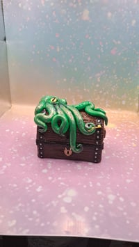 Image 6 of Octopus mimic d20 trinket box