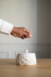 Image 5 of Boite blanche avec six diffuseurs d'huile essentielle