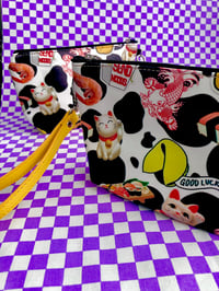 Image 4 of LUCKY CAT CARRY CASE