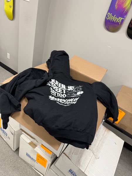 Image of FELIX PULLOVER HOODIE 