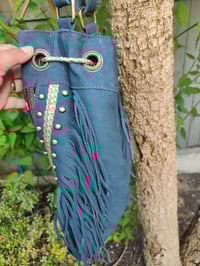 Image 5 of Evie Bag - navy and red dets