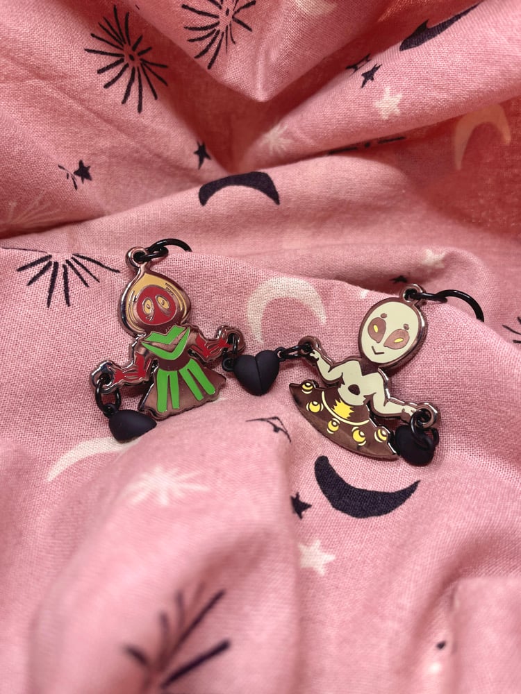 Couple Me Cryptids Keychains