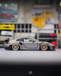 Image 9 of PORSCHE 911 GT2 RS CUSTOMS