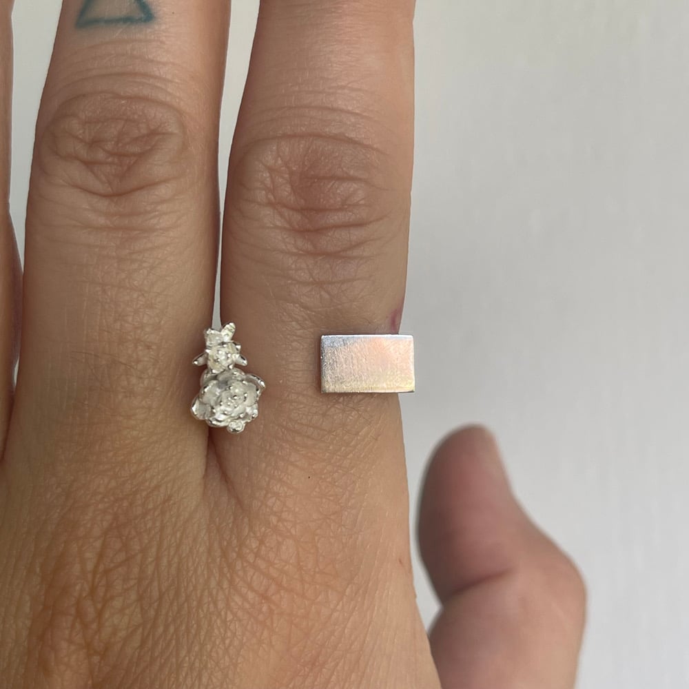 Image of seek magic everyday ring