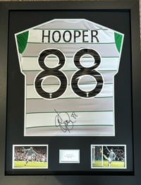 Signed Framed Gary Hooper Celtic FC Shirt Away