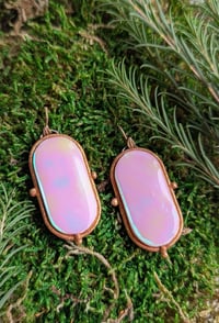 Image 3 of Opalescent Teardrop I