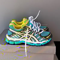 Image 1 of size: us7W uk5 eu37/38 cm24