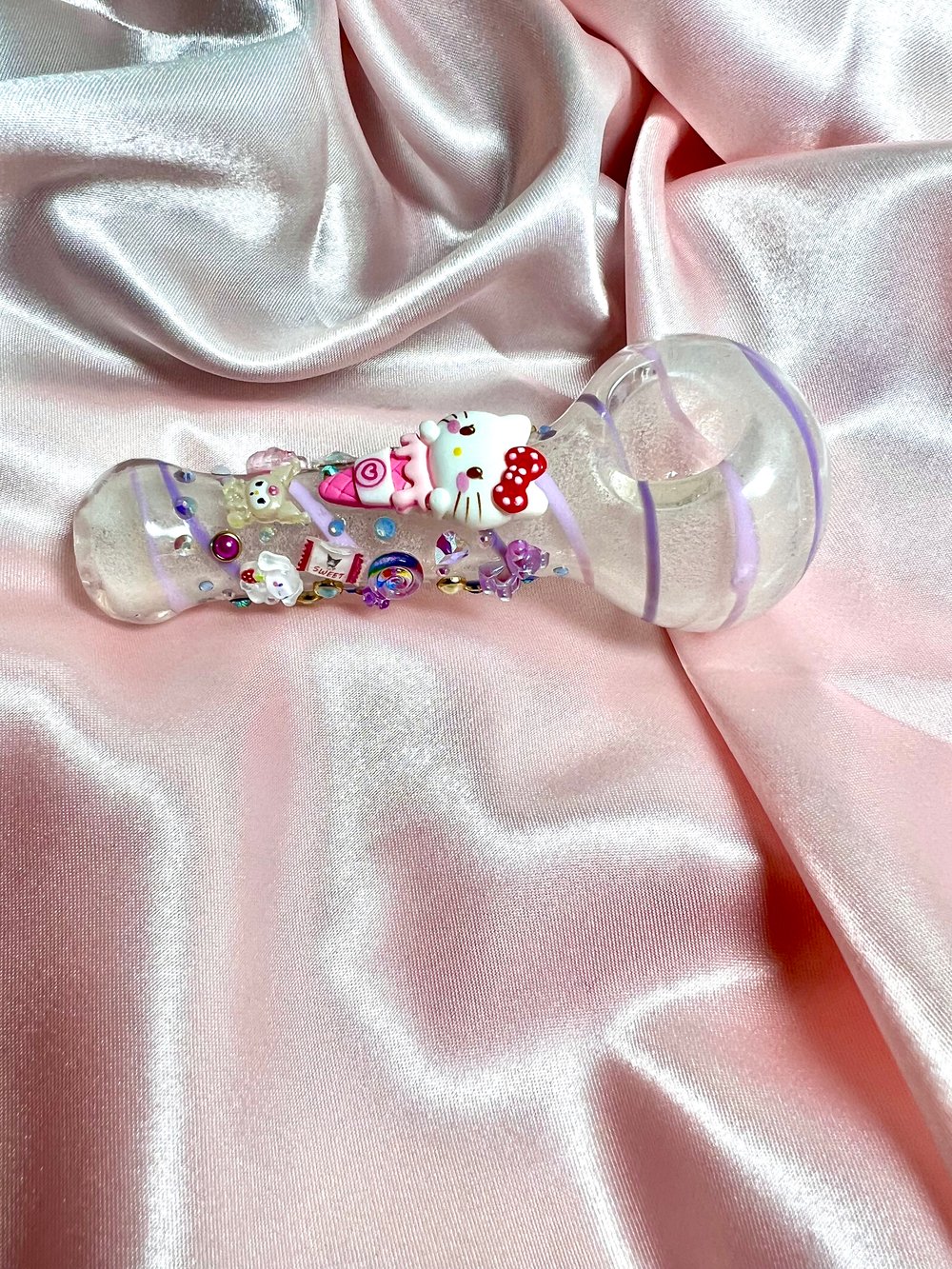 Hello kitty pastel 🌀 glow pipe