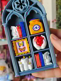 Image 2 of Estantería gótica clicker 