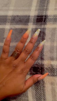 Image 5 of Nails - Long (Peach/Gold Hearts)