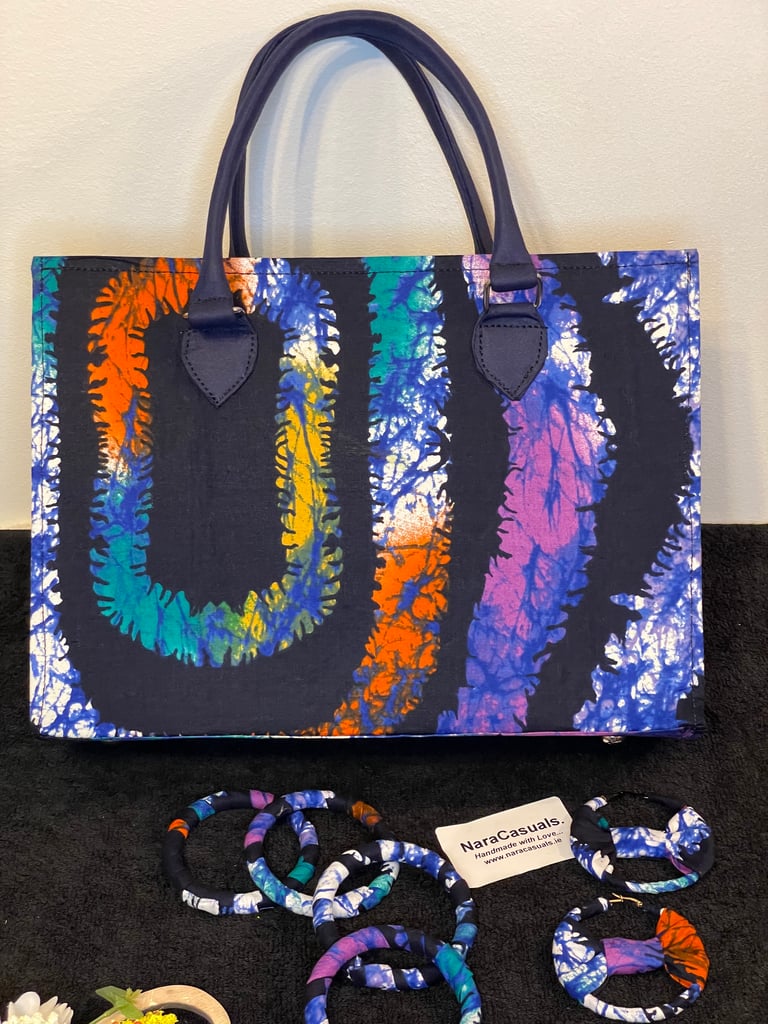The TaMaRa Tote Bag. Image 3