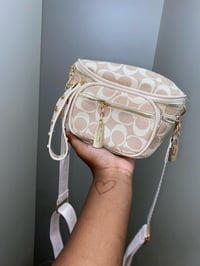 Image 4 of C Fanny bag