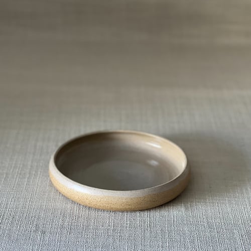 Image of VERVE CURVED DESSERT PLATE