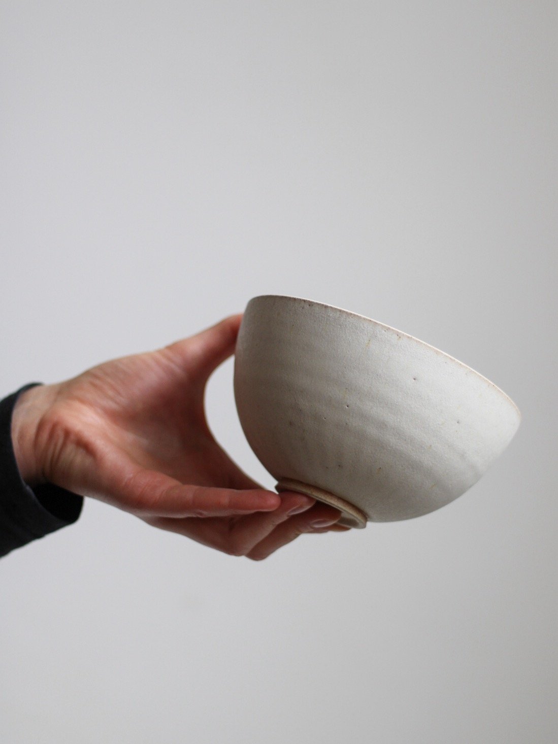 Image of medium bowl in ivory