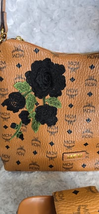 Image 3 of Size 9 Mackin Cutie Large black rose tote w/ Slides & hat