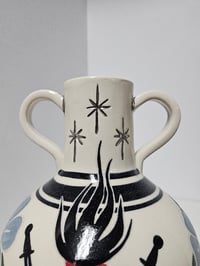 Image 5 of Vase 8 - Heart & Swords