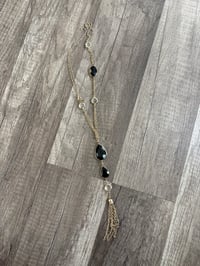 Dangling stone necklace 