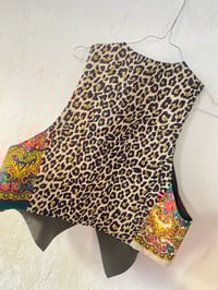 Image 2 of Chaleco feito a man. FOLIADA 132. Talla XL