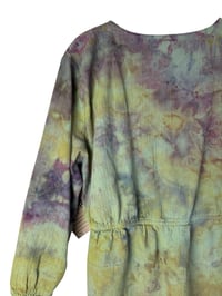 Image 7 of ♻️ UPCYCLED L 100% Cotton Overdyed Wrap Top in Muted Earthy Ice Dye