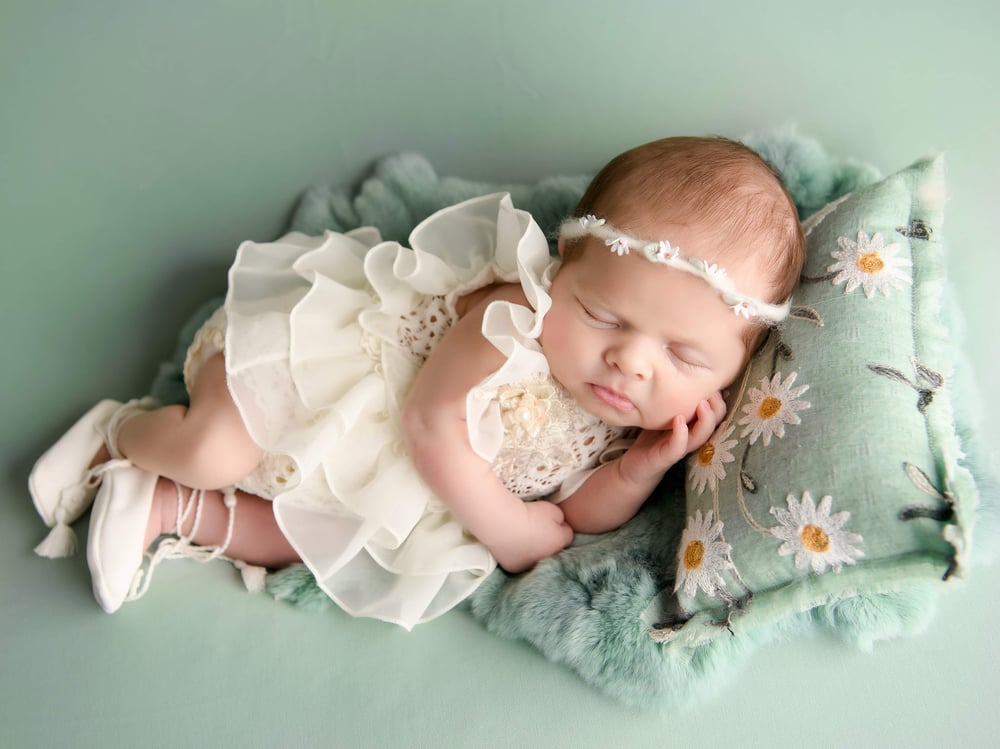 Image of Retainer ONLY NEWBORN SESSION 