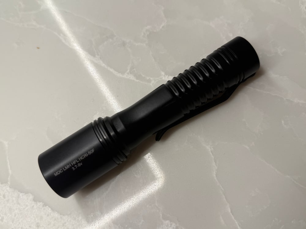 Malkoff HFL HCRI (Extended Runtime) Flashlight | Kōsen Fine