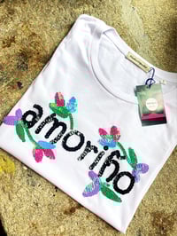 Image 1 of amoriño flores. Bordada a man. Talla S corte chica.