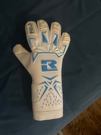 Image 1 of GUANTO BIANCO NEGATIVO