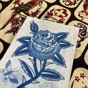 Image of Cracked tile print