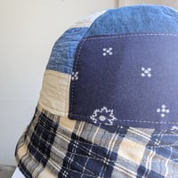 Image 9 of Reworked 6-panel Reversible Bucket Hat 70s Mickey New York L 24-25"