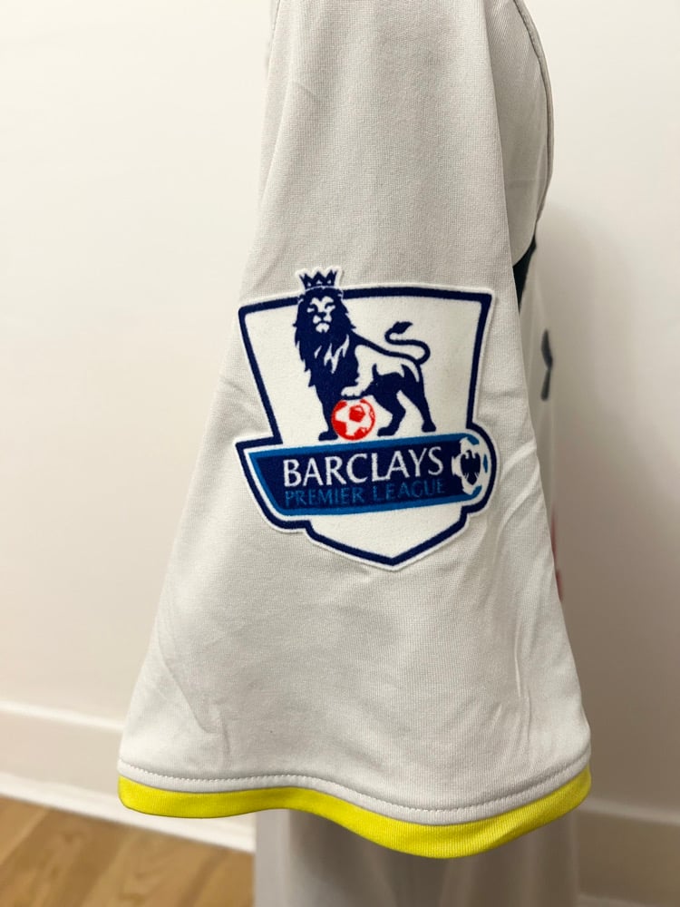 Image of PRE ORDER: Tottenham Hotspue “KANE 18” 2014/15 Home Shirt + PL patches (L)